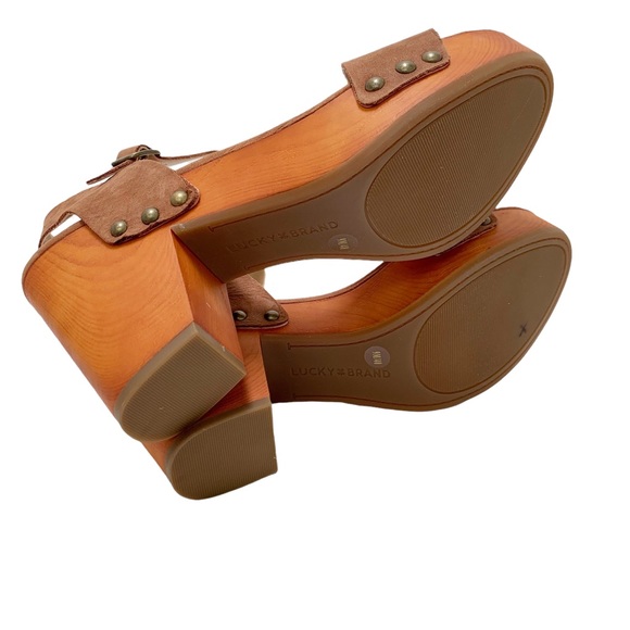 Luck Brand LK-Trisa Heeled Sandals Size 9/40 Leather Upper Brown Wooden Heel - Picture 9 of 12